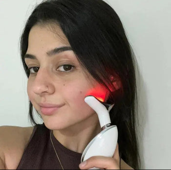 Beauty Facial Massager, 4 Color Wavy Acne Beauty Microcurrent Facial Device Skin Firming for Face Neck Beauty Device